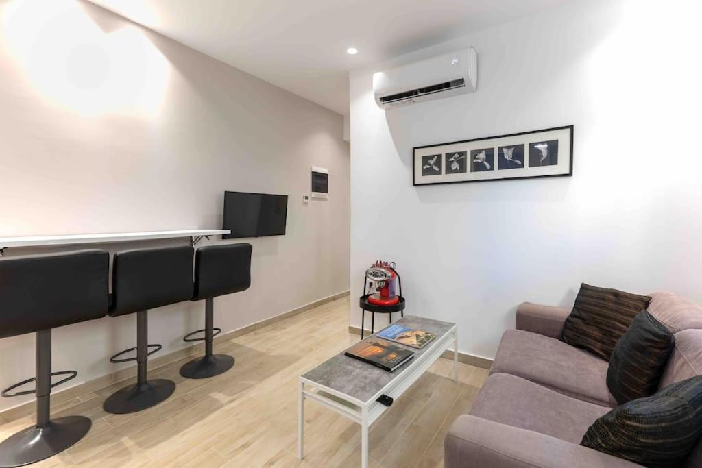 Luxury Cozy Appartment In The City Center Rhodes City Exterior foto